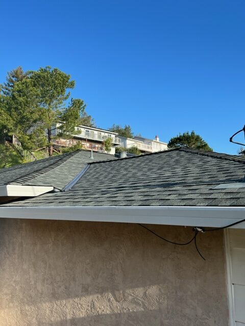 sausalito roofing contractor that is GAF master elite certified